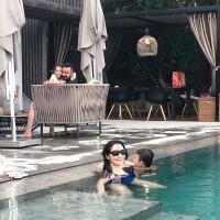 Sanjay dutt,manayata dutt,sanjay dutt wife,sanjay dutt wife manayata,manyata dutt photos,sanjay dutt wife photos,manayata photos,manyata dutt sexy photos,sanjay dutt wife hot photos,manyata dutt hot pictures,sanjay dutt wife hot pictures,sanjay dutt manya