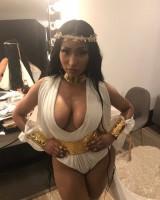 Nicki Minaj,nicki minaj instagram,nicki minaj cleavage,nicki minaj boobs photo,nicki minaj nba awards 2017,nicki minaj cleavage photo,nicki minaj music,Nicki Minaj and Meek Mill,Nicki minaj and remy ma,Nicki Minaj flaunts curves,Nicki Minaj curves pics,Ni