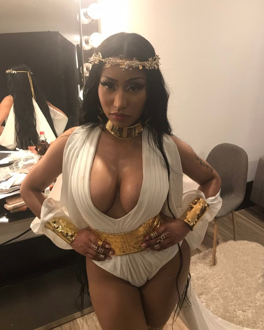 Nicki Minaj flaunts her curves to look like a Greek Goddess. Nicki Minaj,nicki minaj instagram,nicki minaj cleavage,nicki minaj boobs photo,nicki minaj nba awards 2017,nicki minaj cleavage photo,nicki minaj music,Nicki Minaj and Meek Mill,Nicki minaj and remy ma,Nicki Minaj flaunts curves,Nicki Minaj curves pics,Ni