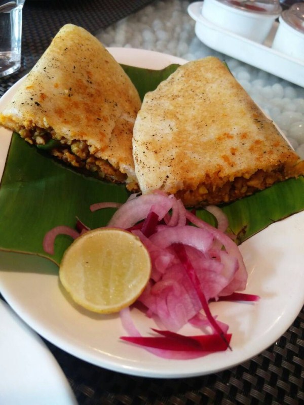 Deepika who happened to be passing by the restaurant, saw the place on her way and was pleasantly surprised. The actress shared, "I was driving home the other day and suddenly drove past this restaurant called "Thangaballi"!!!Can you imagine!?!I couldn't stop smiling! I love South Indian food and I cannot wait to try it out!" Deepika Padukone,Deepika Padukone famous dialogue,Deepika Padukone dialogue,Chennai Express,Thangabali
