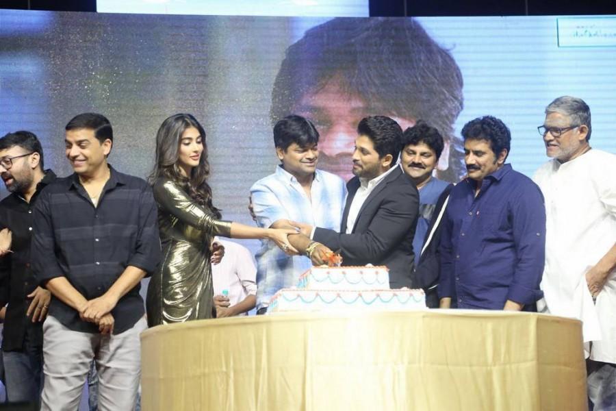 Duvvada Jagannadham DJ Movie Thank You Meet Function held at JRC Convention Centre, Jubilee Hill, Hyderabad. DJ - Duvvada Jagannadham,DJ - Duvvada Jagannadham Thank You Meet,Duvvada Jagannadham,DJ,DJ Thank You Meet,Allu Arjun,Pooja Hegde,Rajitha,Rao Ramesh,Subbaraju,Tanikella Bharani,Sameer,Harish Shankar,Dil Raju