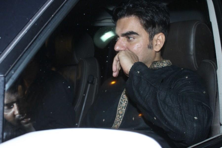 Arbazz Khan spotted at Salman Khan's Ramdan 2017 Party. Salman Khan's Ramdan 2017 Party,Ramdan party,Jacqueline Fernandez,Arbazz Khan,Sonakshi Sinha,Riteish Deshmukh,Manish Paul,Amrita Arora,Ayan Karthik,Mini Mathur,Vaun Dhawan,Dia Mirza,Aayush Sharma,Malaika Arora