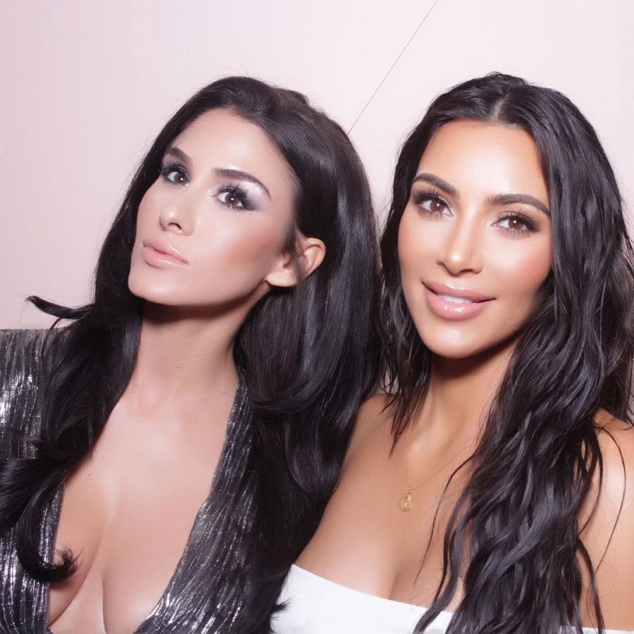 American reality television star Kimberly "Kim" Kardashian West spends a fun night with her girl gang. Kim Kardashian,actress Kim Kardashian,Kim Kardashian Kanye West,Kim Kardashian fun night,Kim Kardashian bikini pics,Kim Kardashian bikini images,Kim Kardashian bikini stills,Kim Kardashian curves,Kim Kardashian curves pics,Kim Kardashian flaunts curves,Ki