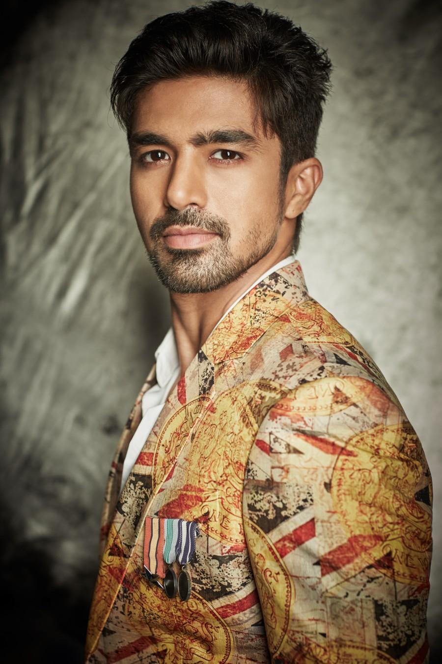 Actor Saqib Saleem, who was seen portraying a cricketer in the film "Dishoom", always wanted to be a cricketer. Saqib infact started his career with Cricket playing for Delhi and Jammu & Kashmir. Randeep Hooda,Deepika Padukone,Saqib Saleem,Tiger Shroff,Taapsee Pannu,Ali Fazal,Disha Patani,Ranbir Kapoor,Lisa Haydon,John Abraham
