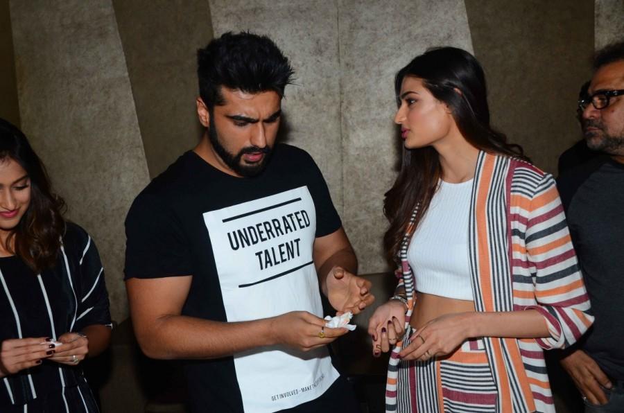 Bollywood actor Arjun Kapoor celebrates his Birthday with Ileana D'Cruz and Athiya Shetty during the promotion of film Mubarakan in Mumbai. Arjun Kapoor,actor Arjun Kapoor,Arjun Kapoor birthday,Arjun Kapoor birthday celebrations,Arjun Kapoor celebrates birthday,Hawa Hawa,Ileana D'Cruz,Athiya Shetty