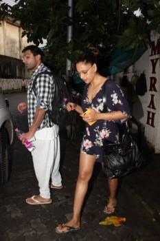 Karan Singh Grover & Bipasha Basu snapped post their spa session in Juhu, Mumbai.