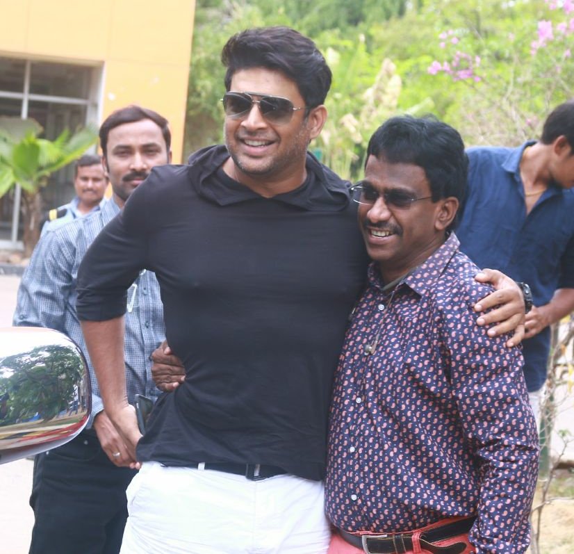 R Madhavan at Vikram Vedha Press Meet. Vijay Sethupathi,Madhavan,Shraddha Srinath,Vikram Vedha,Vikram Vedha Press Meet,Vikram Vedha Press Meet pics,Vikram Vedha Press Meet images,Vikram Vedha Press Meet stills,Vikram Vedha Press Meet pictures,Vikram Vedha Press Meet photos