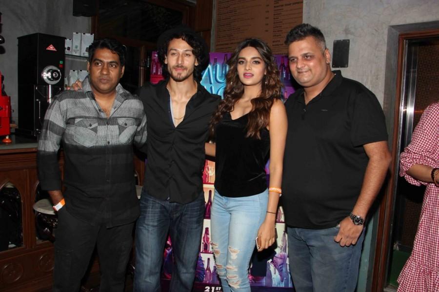Munna Michael Wrap Up Party pictures. Munna Michael,Munna Michael Wrap Up Party,Munna Michael Wrap Up Party pics,Munna Michael Wrap Up Party images,Munna Michael Wrap Up Party stills,Tiger Shroff,Anil Kapoor,Kangana Ranaut