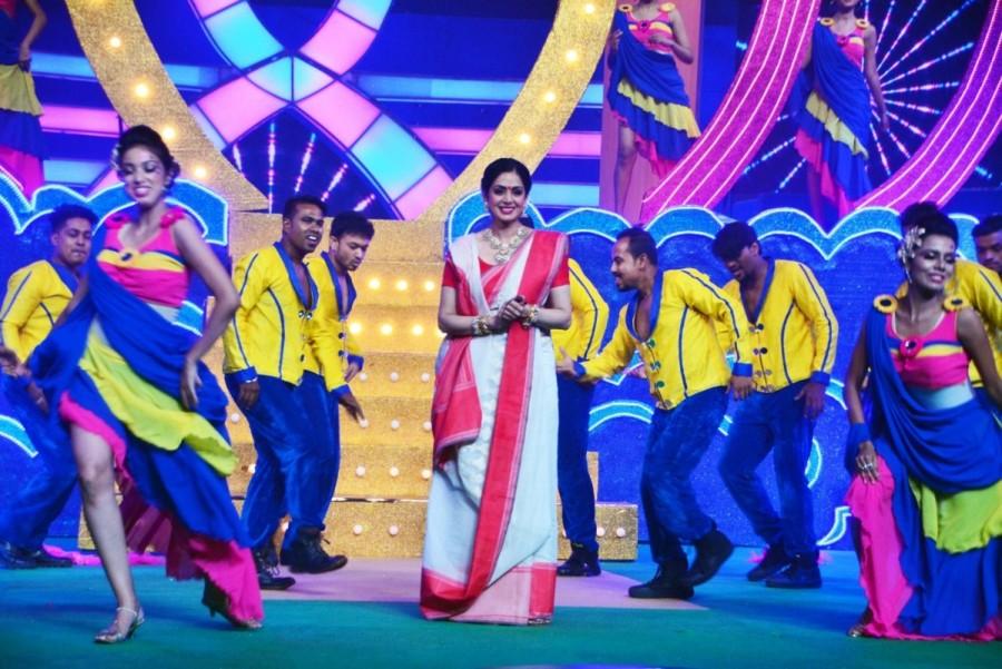 Actress Sridevi on the sets of television show "DADAGIRI" in New Delhi, Sridevi,sridevi boney kapoor,sridevi kapoor,DADAGIRI,Sourav Ganguly,DADAGIRI on the sets
