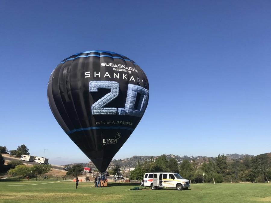 Rajinikanth-Akshay Kumar's 2.0 promotions hit the sky! Hot air balloon spotted in US! Rajinikanth,Akshay Kumar,2.0 promotions,2.0 movie promotions,2.0 in Los Angeles