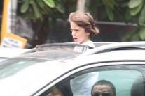 Shah Rukh Khan's Son Abram Enjoying Open Car Ride On Mumbai Roads.