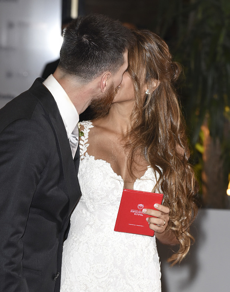 Lionel Messi and Antonela Roccuzzo greet the press after their civil wedding ceremony at the City Center Rosario Hotel & Casino on June 30, 2017. Lionel Messi and Antonella Roccuzzo,Lionel Messi,Antonella Roccuzzo,Lionel Messi and Antonella Roccuzzo wedding,Lionel Messi and Antonella Roccuzzo marriage,Lionel Messi and Antonella Roccuzzo wedding pics,Lionel Messi and Antonella Roccuzzo wedding image
