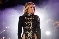 Jennifer Lopez performs during the Macy's 4th of July Firework Show at Hunter's Point South Park.