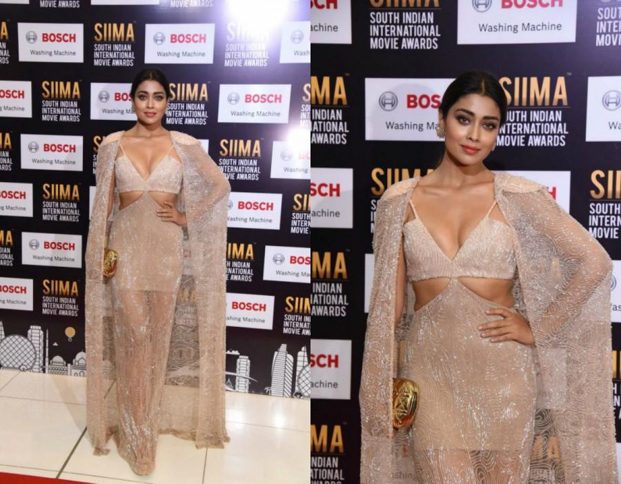 South Indian Actress Shriya Saran was recently spotted attending SIIMA 2017. Shriya Saran,actress Shriya Saran,Shriya Saran at SIIMA Awards,Shriya Saran at SIIMA Awards 2017,SIIMA Awards 2017,SIIMA Awards,Shriya Saran curves,Shriya Saran curves pics,Shriya Saran curves images,Shriya Saran curves stills,Shriya Saran curves picture