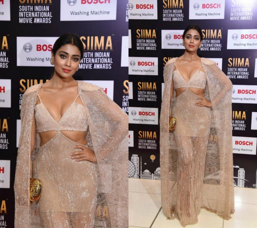 Actress Shriya Saran spotted at SIIMA 2017. Shriya Saran,actress Shriya Saran,Shriya Saran at SIIMA Awards,Shriya Saran at SIIMA Awards 2017,SIIMA Awards 2017,SIIMA Awards,Shriya Saran curves,Shriya Saran curves pics,Shriya Saran curves images,Shriya Saran curves stills,Shriya Saran curves picture