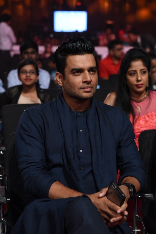 Madhavan spotted at SIIMA Awards 2017 on Day 2. Madhavan,actress Madhavan,Madhavan at SIIMA Awards,Madhavan at SIIMA Awards 2017,SIIMA Awards 2017,SIIMA Awards,SIIMA Awards 2017 pics,SIIMA Awards 2017 images,SIIMA Awards 2017 stills,SIIMA Awards 2017 pictures