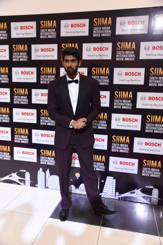 South Indian Actor Rana Daggubati spotted at SIIMA Awards 2017 on Day 2. Rana Daggubati and Nani,Rana Daggubati,Rana Daggubati at SIIMA Awards 2017,Rana Daggubati at SIIMA Awards,Nani at SIIMA Awards,Nani at SIIMA Awards 2017,SIIMA Awards 2017,SIIMA Awards,SIIMA Awards 2017 pics,SIIMA Awards 2017 images,SIIMA Awards 2017 still