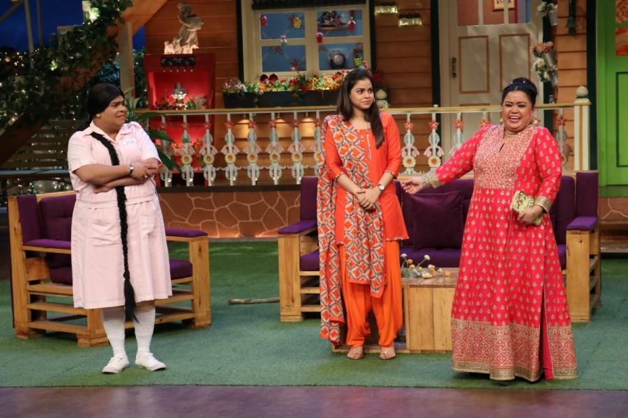 Kiku Sharda, Sumona Chakravarti and Bharti Singh on The Kapil Sharma Show. Kapil Sharma Show,The Kapil Sharma Show,Pathan Brothers,Yusuf Pathan,Irfan Pathan