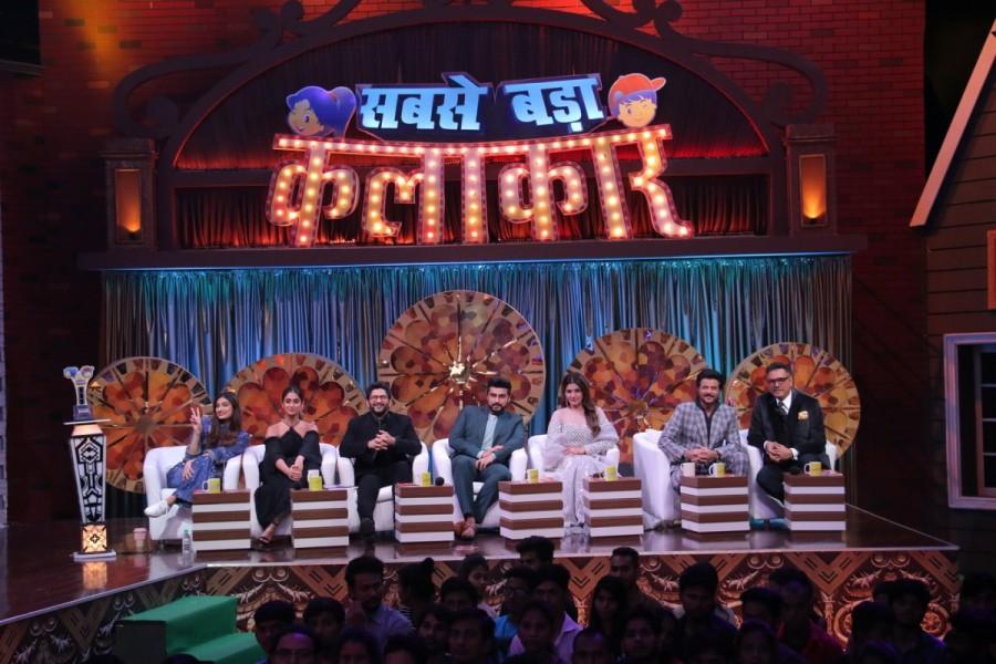 The Cast of Mubarakan on Sabse Bada Kalakar. Athiya Shetty,Ileana D'Cruz,Arjun Kapoor,Anil Kapoor,Sabse Bada Kalakar,Mubarakan,Mubarakan cast,Mubarakan team