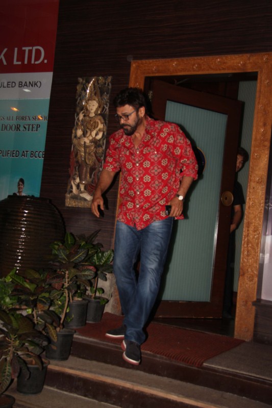 South star Venkatesh spotted at Bandra. Venkatesh,Iulia Vantur,Venkatesh and Iulia Vantur,Salman Khan,Salman Khan girlfriend,Iulia Vantur pics,Iulia Vantur images,Iulia Vantur stills,Iulia Vantur pictures