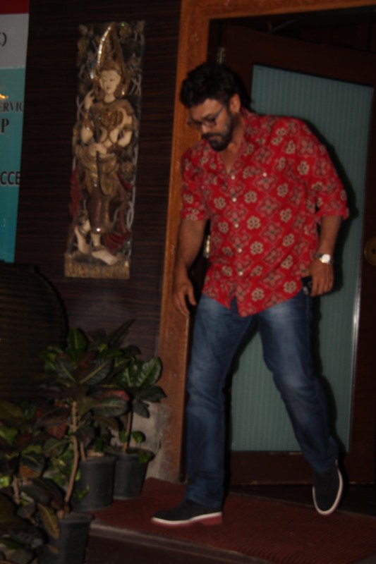 South Indian actor Venkatesh spotted at Bandra. Venkatesh,Iulia Vantur,Venkatesh and Iulia Vantur,Salman Khan,Salman Khan girlfriend,Iulia Vantur pics,Iulia Vantur images,Iulia Vantur stills,Iulia Vantur pictures