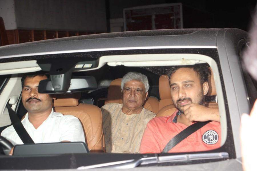 Javed Akhtar spotted at MOM special screening. Nawazuddin Siddiqui,Jhanvi Kapoor,Rekha,Sara Ali Khan,Shahid Kapur’s brother Ishan Khattar,Javed Akhtar,MOM special screening,MOM,MOM special screening pics,MOM special screening images,MOM special screening stills,MOM special screening pictures,MOM speci