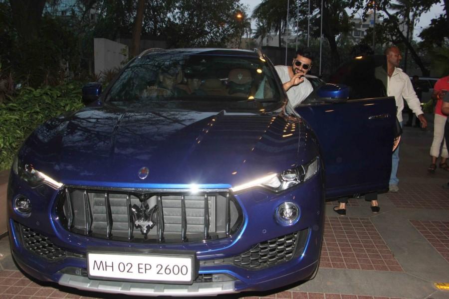 Indian film actor Arjun Kapoor promotes Mubaranka movie on 4th July 2017. Arjun Kapoor,actor Arjun Kapoor,Arjun Kapoor promotes Mubaranka,Mubaranka,Mubaranka promotion,Mubaranka movie promotion