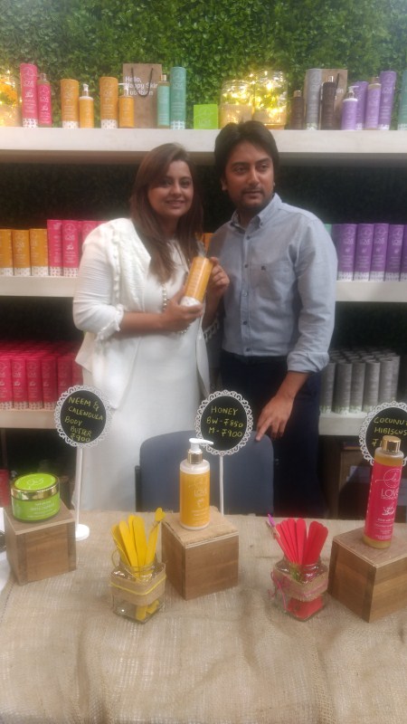 Celebs like Ekta Kapoor, Jackky Bhagnani, Deepshikha Deshmukh and Dhiraj Deshmukh at an exhibition held in Worli on 7th July. Ekta Kapoor,Jackky Bhagnani,Deepshikha Deshmukh,Dhiraj Deshmukh
