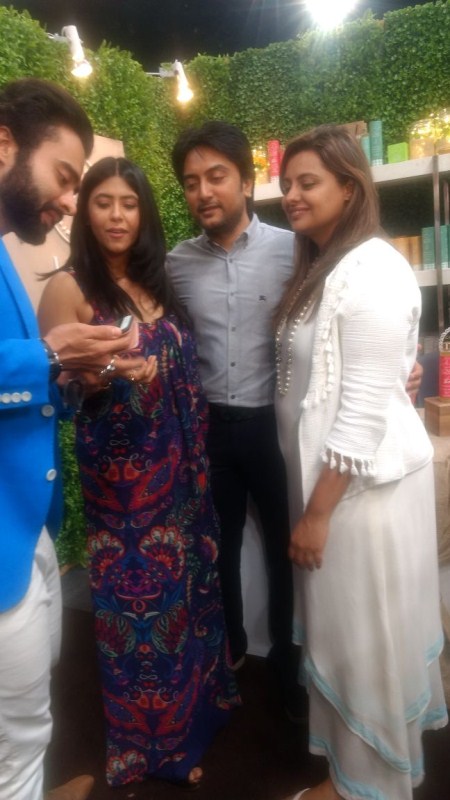 Celebs like Ekta Kapoor, Deepshikha Deshmukh, Jackky Bhagnani and Dhiraj Deshmukh at an exhibition held in Worli on 7th July 2017. Ekta Kapoor,Jackky Bhagnani,Deepshikha Deshmukh,Dhiraj Deshmukh