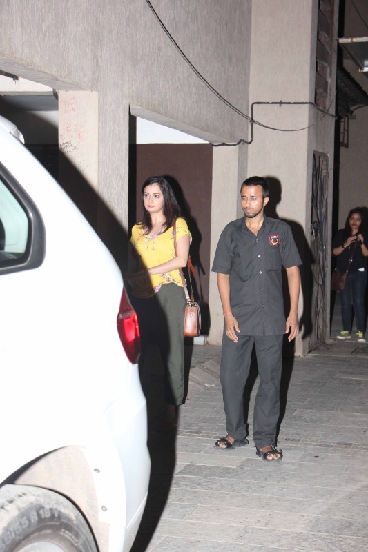 Bollywood actress Dia Mirza spotted at BBLUNT salon. Dia Mirza,actress Dia Mirza,Dia Mirza at BBLUNT salon,Dia Mirza latest pics,Dia Mirza latest images,Dia Mirza latest stills,Dia Mirza latest pictures,Dia Mirza latest photos