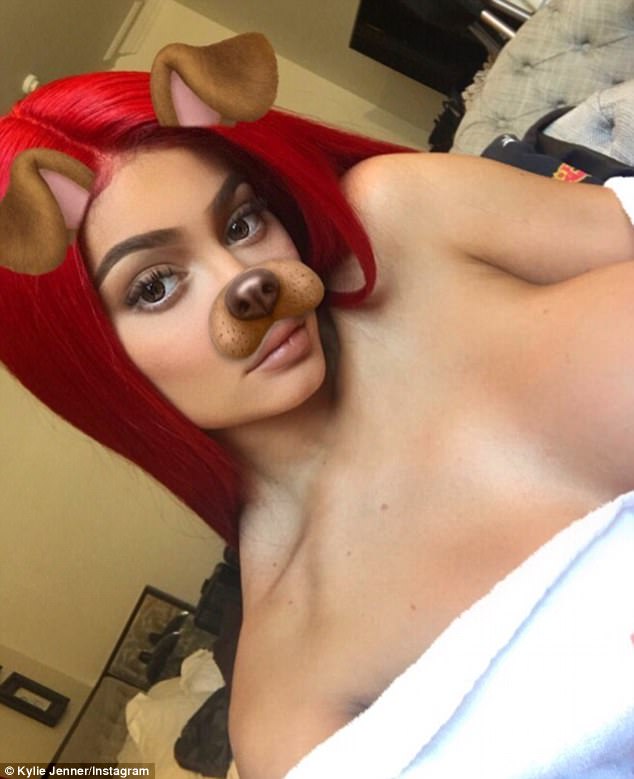 Kylie Kristen Jenner flaunts her endless curves. Kylie Jenner,Kylie Jenner bikini pics,Kylie Jenner bikini images,Kylie Jenner bikini stills,Kylie Jenner curves,Kylie Jenner curves pics,Kylie Jenner flaunts curves,Kylie Jenner curves pics,Kylie Jenner curves images,Kylie Jenner curves stills,Kylie Jenne