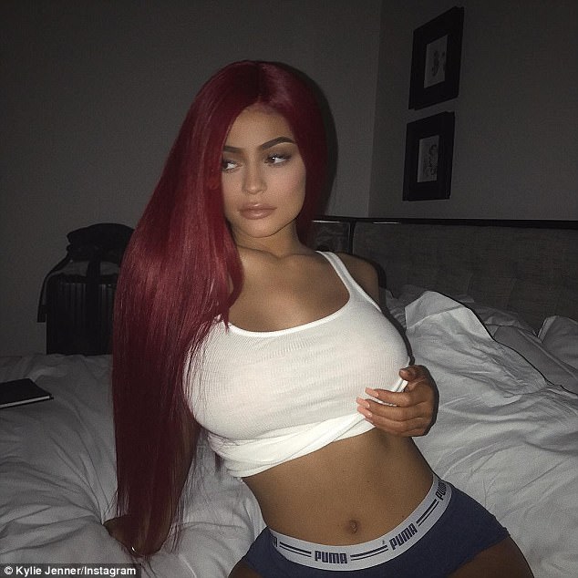 Model Kylie Kristen Jenner shows her endless curves. Kylie Jenner,Kylie Jenner bikini pics,Kylie Jenner bikini images,Kylie Jenner bikini stills,Kylie Jenner curves,Kylie Jenner curves pics,Kylie Jenner flaunts curves,Kylie Jenner curves pics,Kylie Jenner curves images,Kylie Jenner curves stills,Kylie Jenne