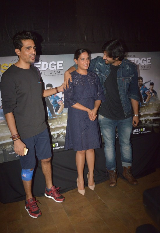Present were Richa Chadha, Vivek Oberoi, Tanuj Virwani, Sayoni Gupta, Siddhant Chaturvedi, Sanjay Suri, Jitin Gulati, Ali Fazal, Gulshan Devaiah and much more. Richa Chadha,Vivek Oberoi,Tanuj Virwani,Sayoni Gupta,Siddhant Chaturvedi,Sanjay Suri,Jitin Gulati,Ali Fazal,Gulshan Devaiah,Inside Edge,Inside Edge special screening,Inside Edge special screening pics,Inside Edge special screening images,Inside Edge speci