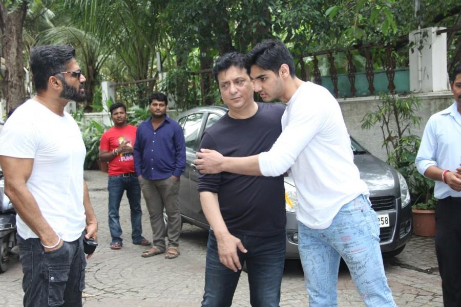 Bollywood actor Suniel Shetty with son Ahan was spotted at Sajid Nadiadwala's residence. Suniel Shetty,Suniel Shetty son,Suniel Shetty son Ahan,Ahan,Sajid Nadiadwala,Sajid Nadiadwala residence
