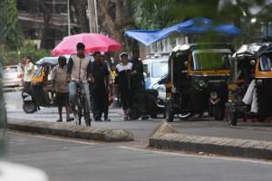Ekta Kapoor,actress Ekta Kapoor,Ekta Kapoor spotted at Juhu,Ekta Kapoor at Juhu,Ekta Kapoor new pics,Ekta Kapoor new images,Ekta Kapoor new stills,Ekta Kapoor new pictures,Ekta Kapoor new photos