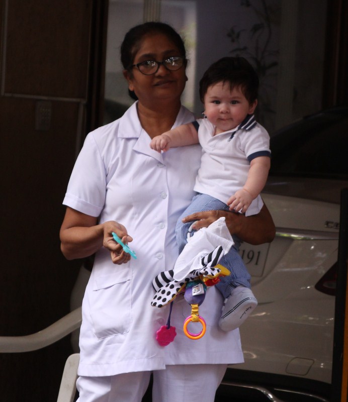 Bollywood actress Kareena Kapoor Khan's baby Taimur Ali Khan spotted at Grandma's House. Kareena Kapoor,Kareena Kapoor son,Taimur Ali Khan,Taimur Ali Khan spotted at Grandma house,Taimur Ali Khan pics,Taimur Ali Khan images,Taimur Ali Khan stills,Taimur Ali Khan pictures,Taimur Ali Khan photos