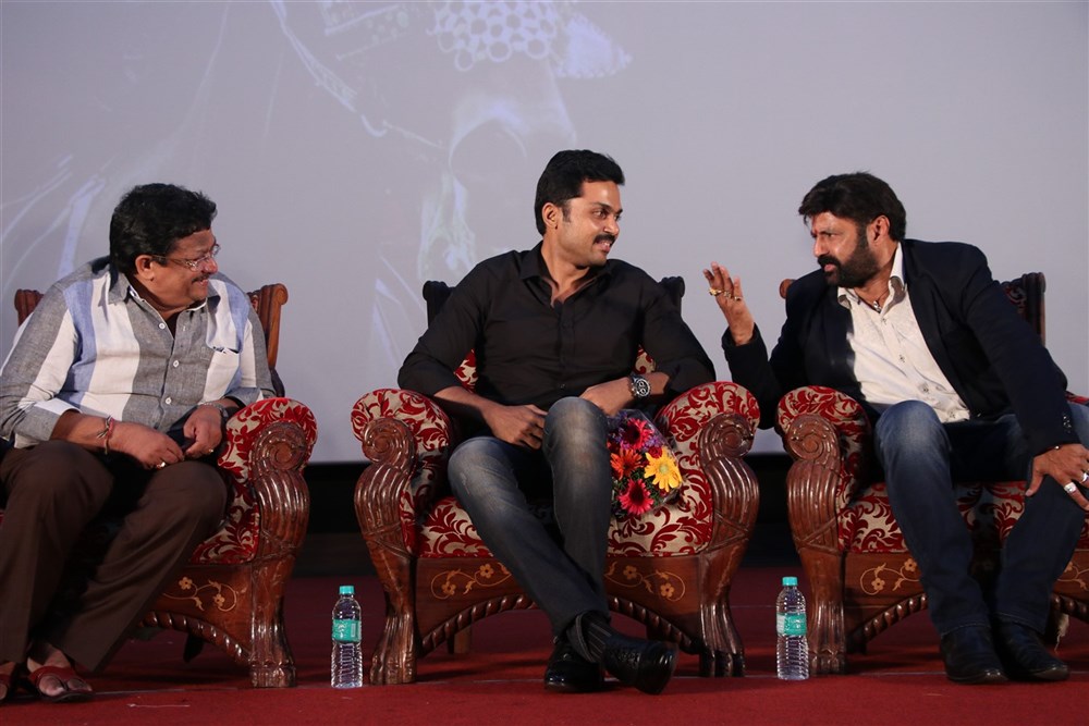 Actor Nandamuri Balakrishna and Karthi at Gautamiputra Satakarni Tamil audio launch. Nandamuri Balakrishna,Krish,KS Ravikumar,Karthi,Katragadda Prasad,C Kalyan,Gautamiputra Satakarni,Gautamiputra Satakarni Tamil audio launch,Gautamiputra Satakarni audio launch,Gautamiputra Satakarni audio launch pics,Gautamiputra Satakarni audio launch im