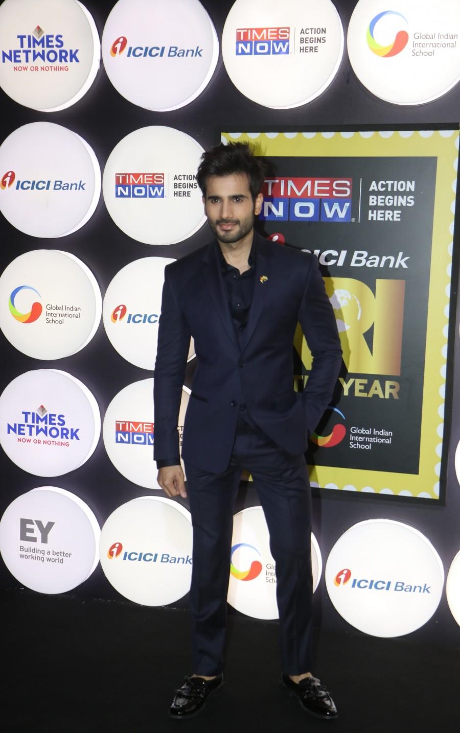 TV Actor Karan Tacker hosted the 4th NRI of the Year Awards 2017 in Mumbai. Baahubali actress Tamannaah Bhatia,Tamannaah Bhatia,Snooker Player Pankaj,Pankaj,Tamannaah Bhatia NRI of the Year Awards 2017,NRI of the Year Awards 2017,Tamannaah,actress Tamannaah