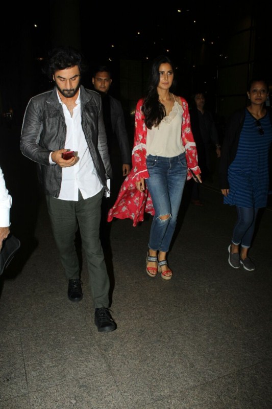 Actor Ranbir Kapoor and actress Katrina Kaif snapped together at airport. Ranbir Kapoor and Katrina Kaif,Ranbir Kapoor,Katrina Kaif,Ranbir Kapoor snapped at airport,Katrina Kaif snapped at airport