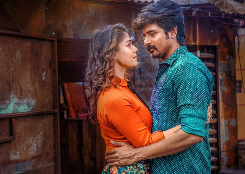 Velaikkaran is a Tamil action thriller movie written and directed by Mohan Raja and produced by RD Raja. Starring Sivakarthikeyan and Nayanthara in the lead role. Sivakarthikeyan,Nayanthara,RJ Balaji,Sivakarthikeyan and Nayanthara,Velaikkaran stills,Velaikkaran movie stills,Velaikkaran movie pics,Velaikkaran movie images,Velaikkaran movie pictures,Velaikkaran movie photos