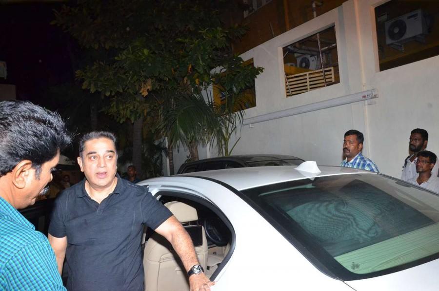 "It doesn't matter if she is a heroine or a normal woman. It is the duty and responsibility of every single man, including me, to safeguard and protect women," he said, adding the name of the actress should not be hidden. Kamal Hassan,Bigg Boss Tamil ban,Bigg Boss Tamil,Tamil Bigg Boss,Bigg Boss