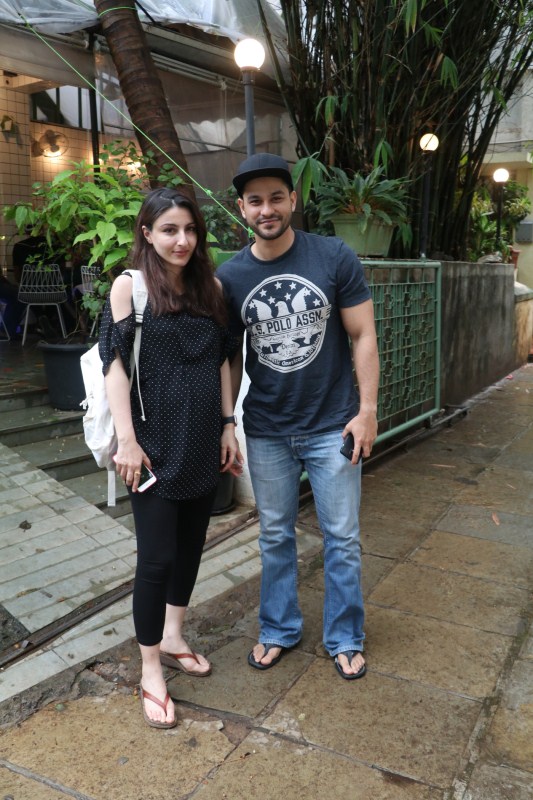 Bollywood film actress Soha Ali Khan and Kunal Khemu spotted shopping in Bandra, Mumbai on 13th July 2017. Soha Ali Khan and Kunal Khemu,Soha Ali Khan,Kunal Khemu,Soha Ali Khan shopping in Bandra,Kunal Khemu shopping in Bandra