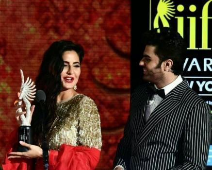 Bollywood actress Katrina Kaif looks sensational at IIFA 2017.