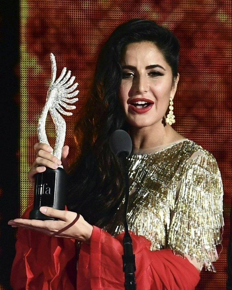 Bollywood film actress Katrina Kaif looks sensational at IIFA 2017. Katrina Kaif,actress Katrina Kaif,Katrina Kaif at IIFA 2017,Katrina Kaif at IIFA,Katrina Kaif at IIFA awards,IIFA awards,IIFA awards 2017