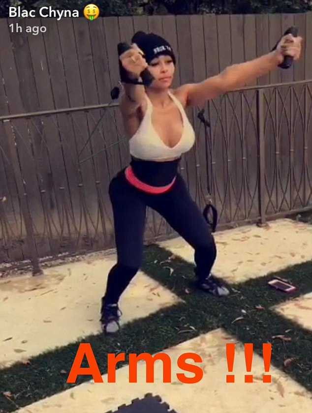 Blac Chyna reveals she has only 8 pounds to loose. Blac Chyna,Blac Chyna weight loss,Blac Chyna weight loss pics,Blac Chyna weight loss images,Blac Chyna weight loss stills,Blac Chyna weight loss pictures,Blac Chyna weight loss photos