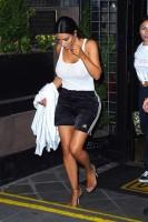 Kim Kardashian,Kim Kardashian goes braless,Kim Kardashian  braless,Kim Kardashian nipples,Kim Kardashian breast,Kim Kardashian boobs,Kim Kardashian braless pics,Kim Kardashian braless images,Kim Kardashian braless stills,Kim Kardashian braless pictures,Ki