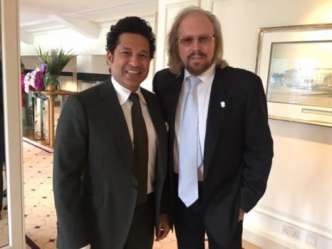 Sachin took to Twitter on Sunday to share a photograph of himself with Gibb, in which the two can be seen posing together while in formals. 