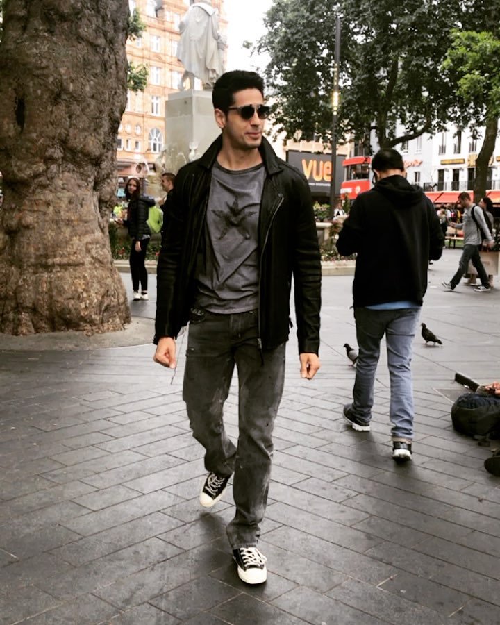 "Aiyaary" features Sidharth as an army officer along with Manoj Bajpayee. It is based on a real life incident that revolves around two strong-minded army officers having completely different views, and are yet right in their own ways. Directed by Neeraj Pandey, the film will also feature veteran actor Naseeruddin Shah and is slated for a release on January 26, 2018. Sidharth Malhotra,Rakul Preet Singh,Sidharth Malhotra and Rakul Preet Singh,Aiyaary,Aiyaary shooting,Aiyaary shooting in London