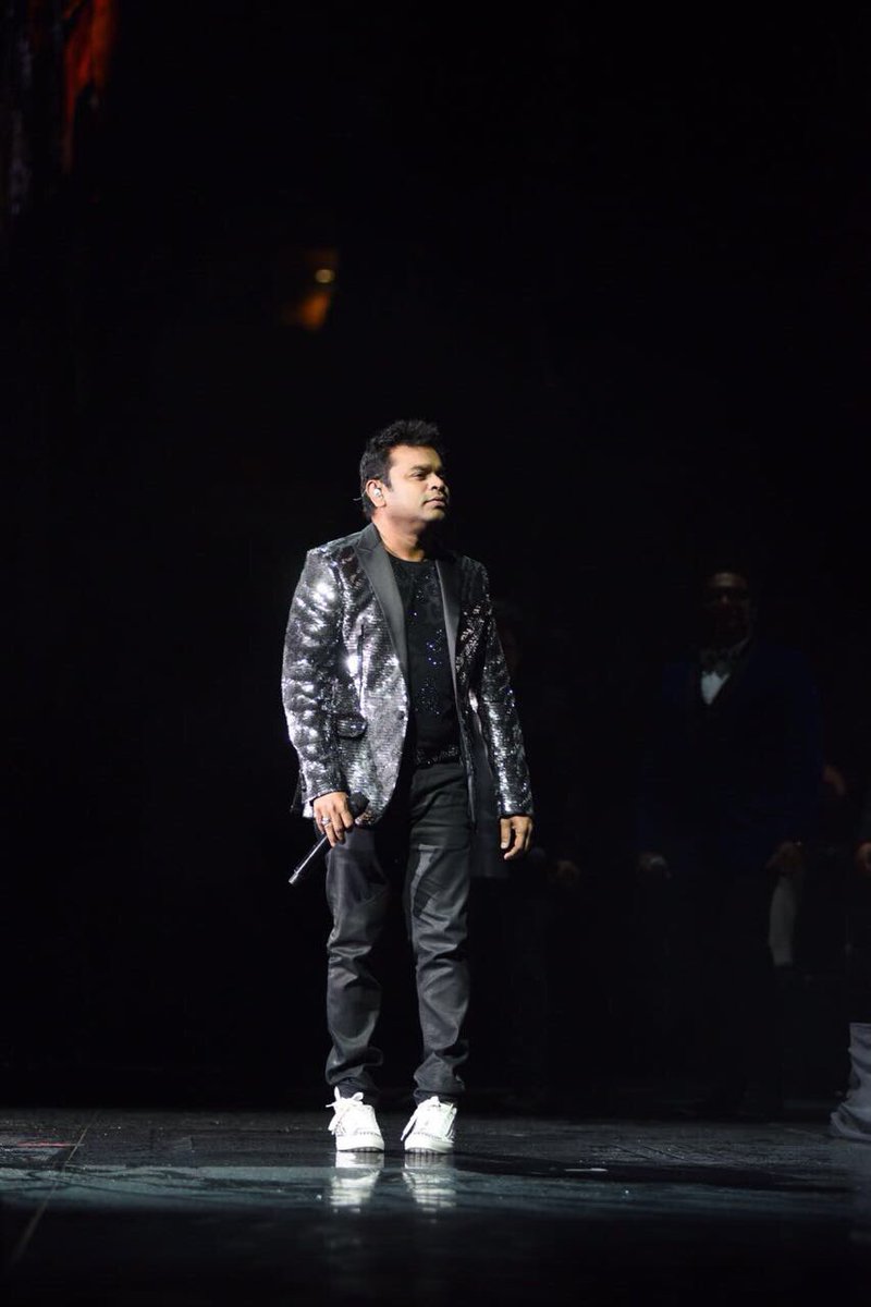 Singer-songwriter AR Rahman's 25 year journey in the Indian film industry was celebrated by a 90-minute performance at IIFA. IIFA,IIFA 2017,IIFA Rocks,IIFA awards 2017
