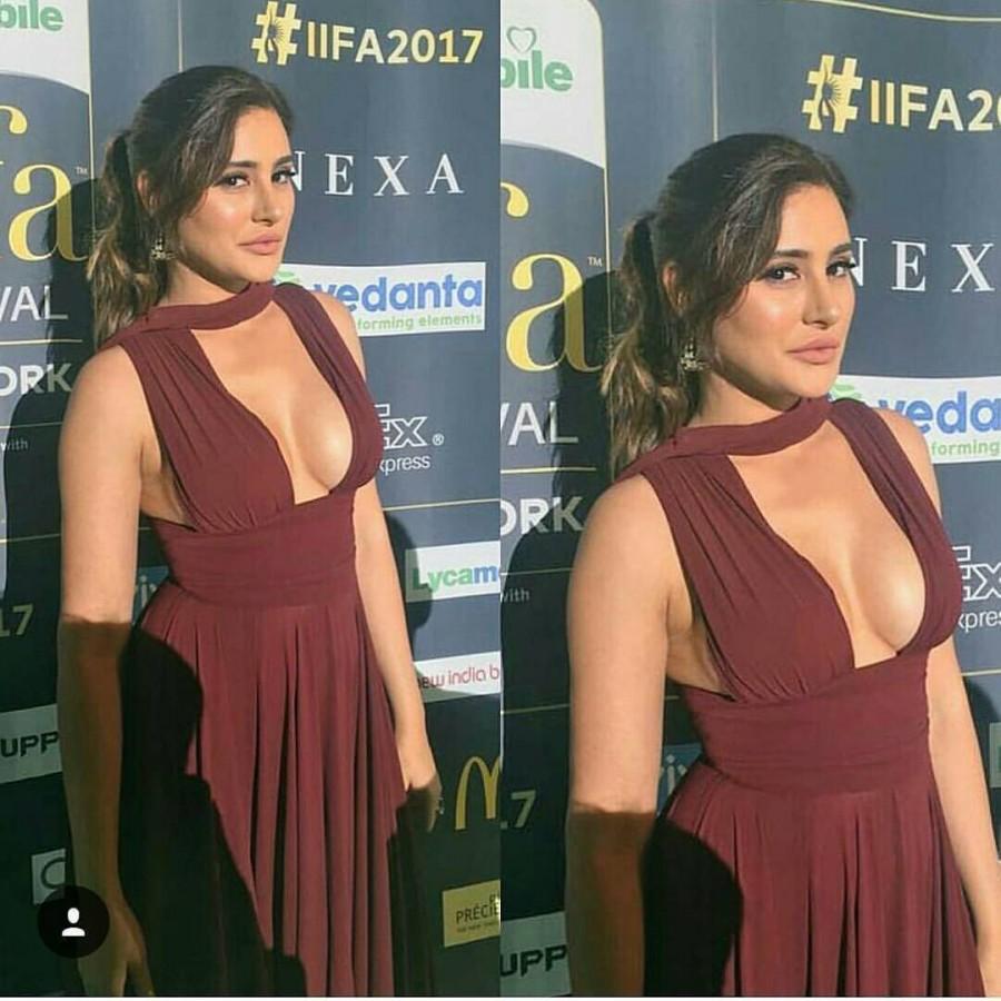 Bollywood film actress Nargis Fakhri flaunts her curves at IIFA Awards 2017. Nargis Fakhri,actress Nargis Fakhri,Nargis Fakhri flaunts her curves,Nargis Fakhri at IIFA Awards 2017,IIFA Awards 2017,IIFA Awards,Nargis Fakhri hot pics,Nargis Fakhri hot images,Nargis Fakhri hot stills,Nargis Fakhri hot pictures,Nargis Fakhri hot photo